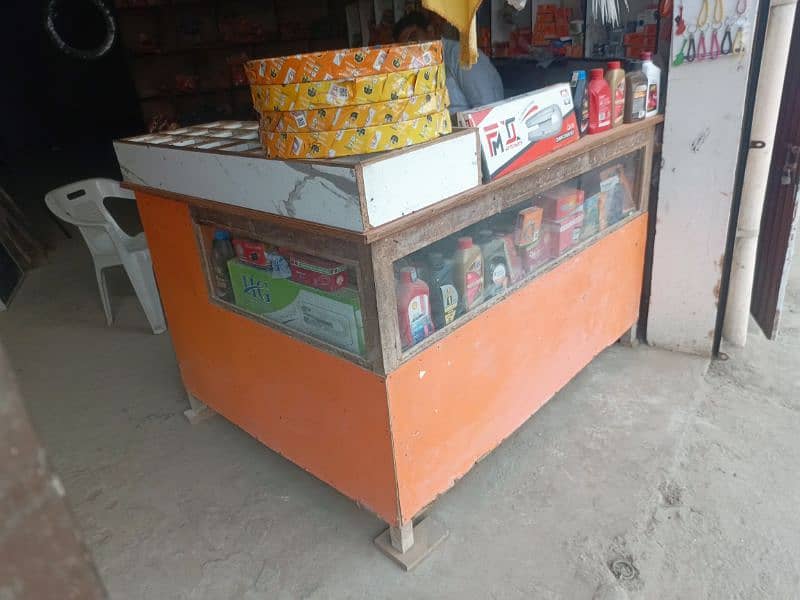 shop counter aur almarian for sale 5