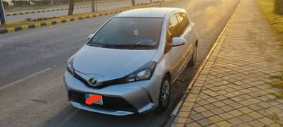 Toyota Vitz 2015