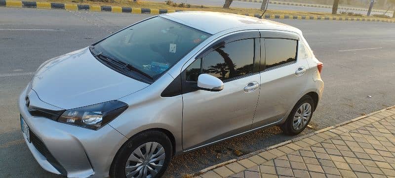 Toyota Vitz 2015 9