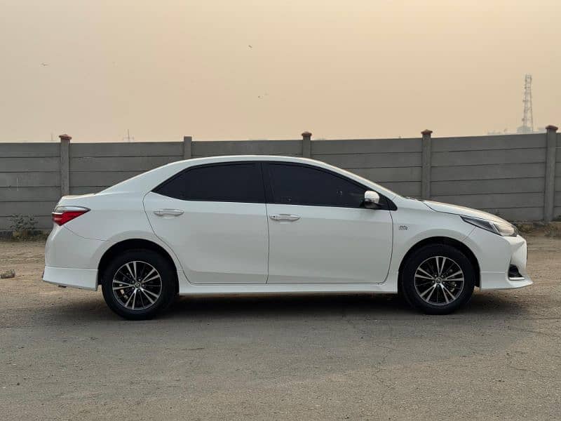 Toyota Corolla Altis 1.6 X CVT Special Edition 2022 10