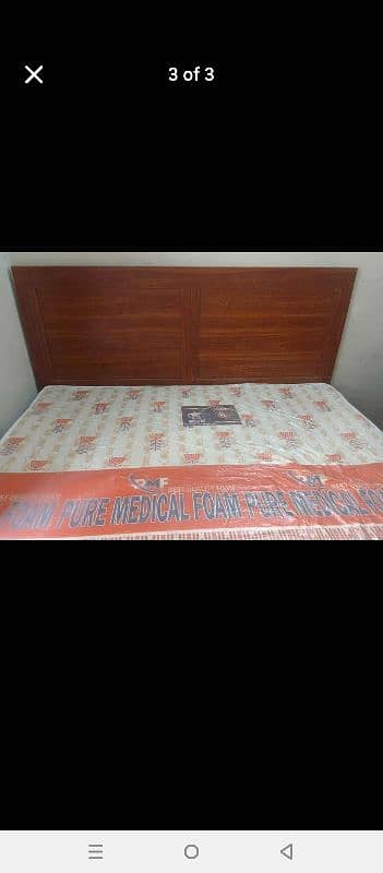 queen bed with Mattress 6