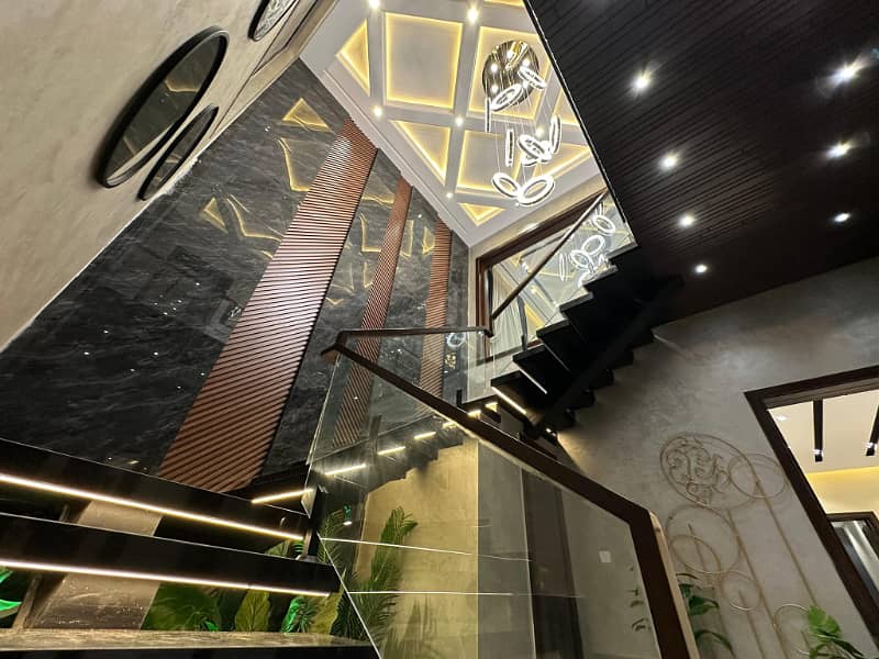 10 Marla Luxury Designer House For Sale In Bahria Town Lahore 5