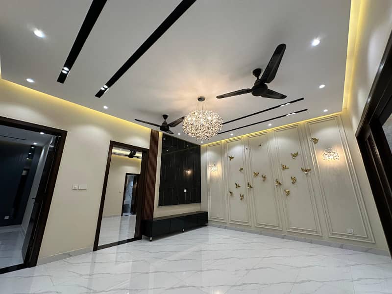 10 Marla Luxury Designer House For Sale In Bahria Town Lahore 20