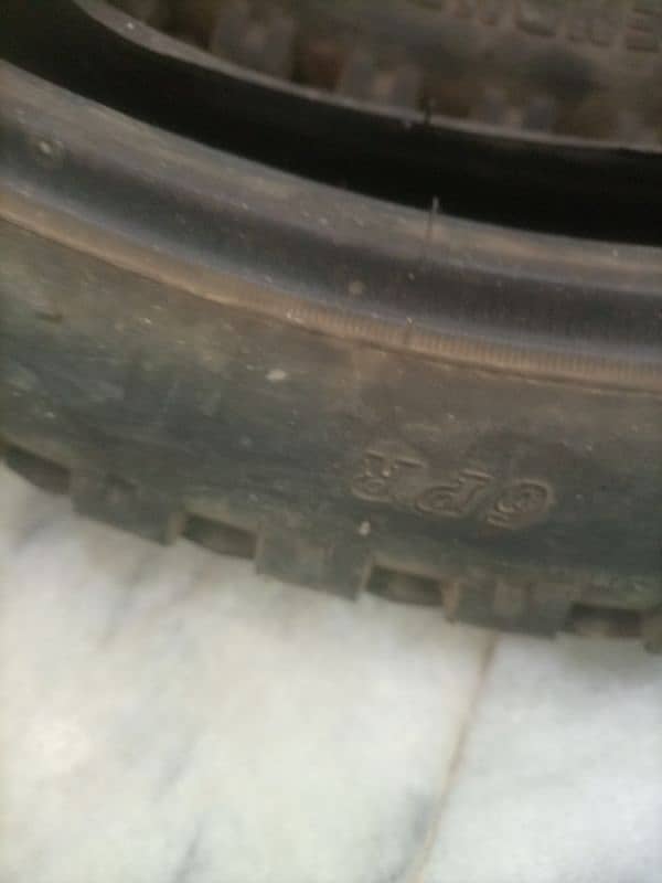 Bike tyre 125 0