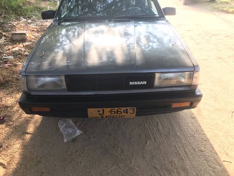 Nissan Sunny 1988 3