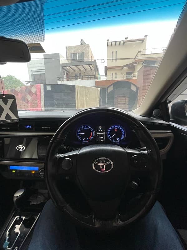 Toyota Corolla Altis 2017 1