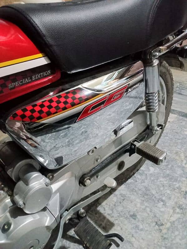 HONDA CG 125 SPECAIL EDITION CHROME RED FOR SALE 1