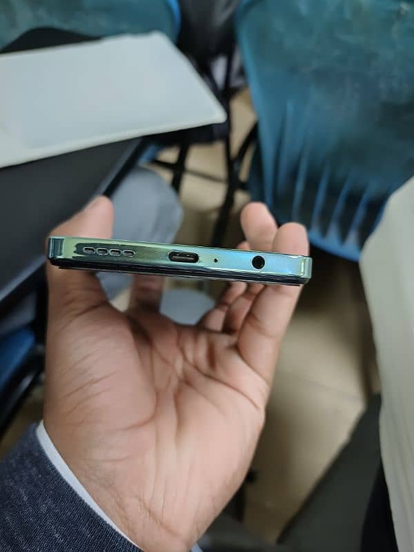 Infinix hot 40 pro 8/256 5