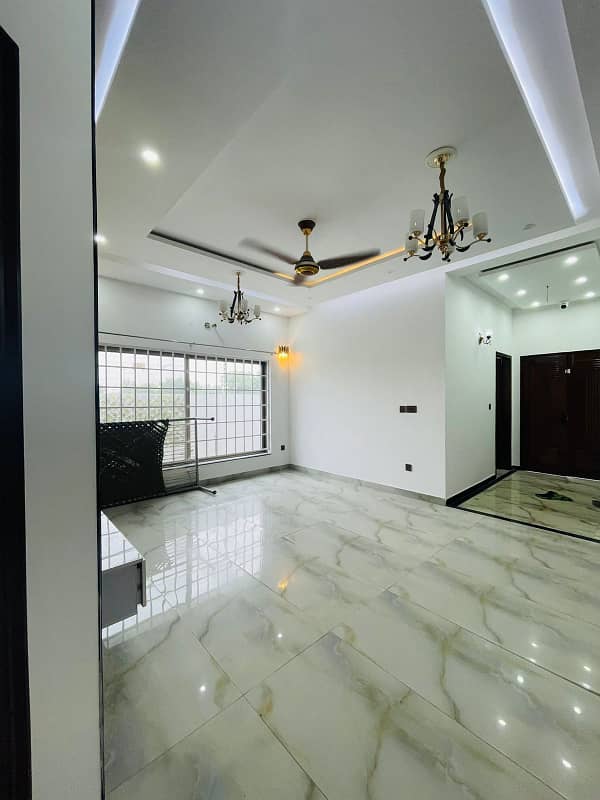 3 Bed Upper Portion 8 Marla House For Rent. Bahria Orchard Lahore 5