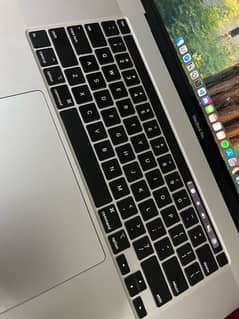 MacBook Pro 2019 16 inches i9 32GB RAM