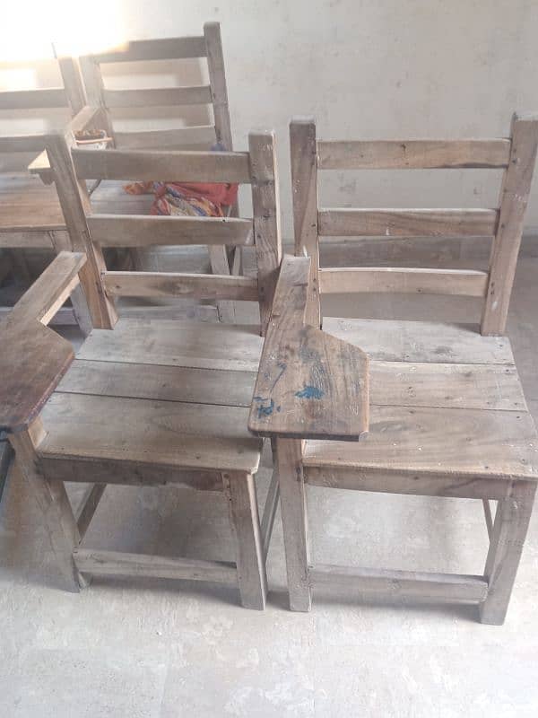 students chairs (10) 1