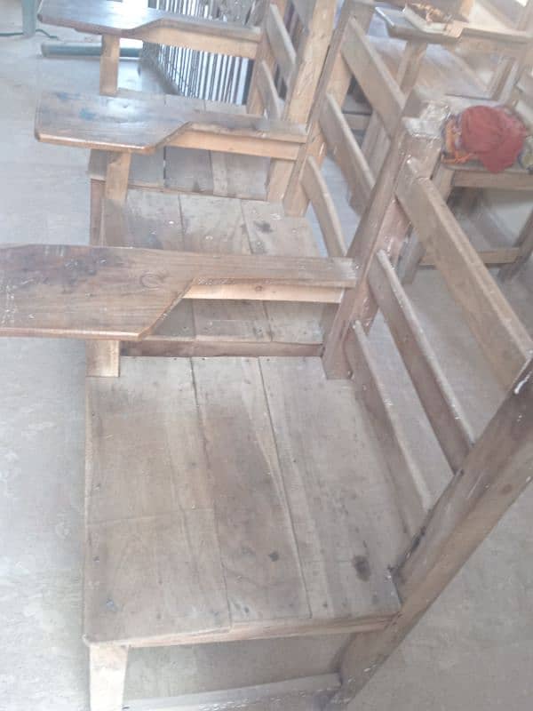 students chairs (10) 3