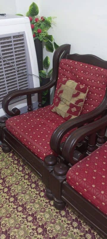 Sofa Set For sale urgent 4