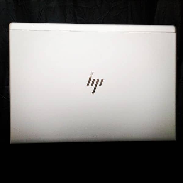 HP elite book core i5 7th generation 1