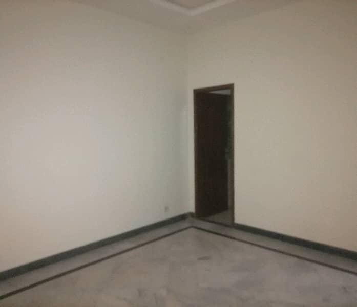 In Johar Town House Sized 5 Marla For Sale 0