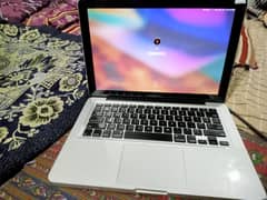 Macbook pro core i5  2012 mid