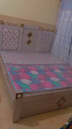 bed with mattress & 3 door almari