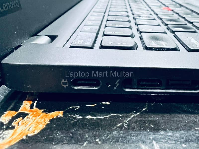 Lenovo ThinkPad x280 i5 8th 8/256 GB Touch 3