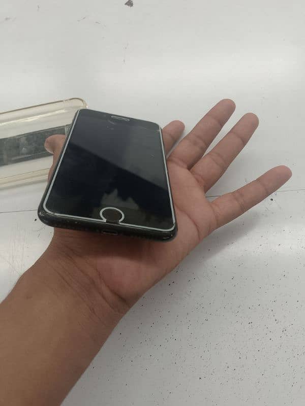 iPhone 7+  exchange b ho skta h 0