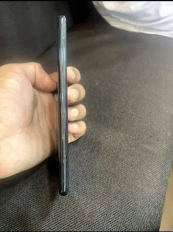 ONE PLUS 8 5G 8/128 GB BLACK COLOR  contact only Whatsapp 03124250376 1