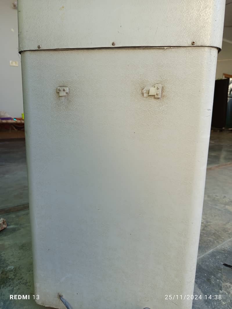 Washing machine (metal body) 7