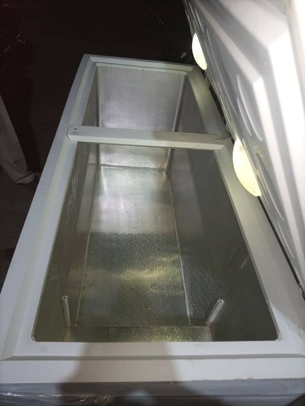 freezer  full saiz call my wtsap nmbar 0301,4716,036 0