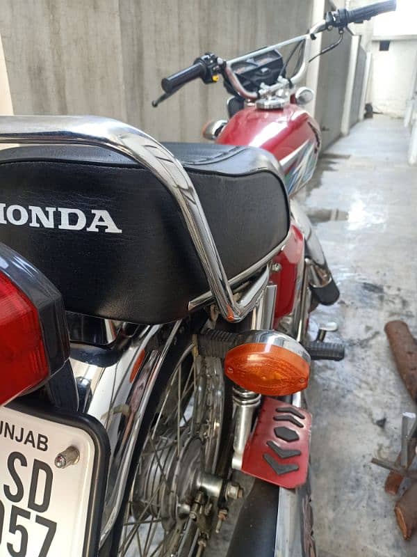 Honda 125 2023 model all genuine. All papers oka no work required. 1