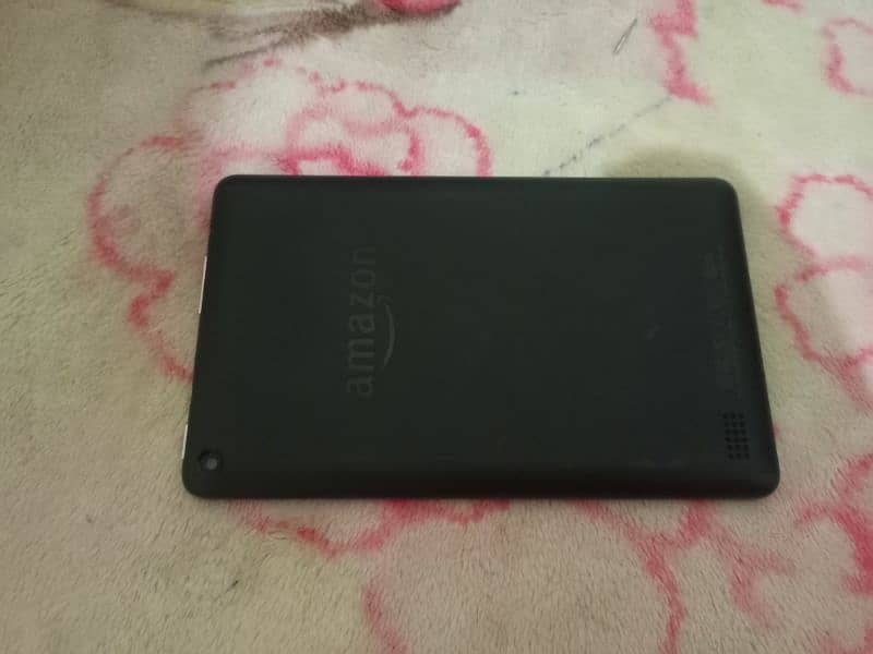 Amazon 5 gen tablet with 3gb ram and 8 gb expandable ram 2