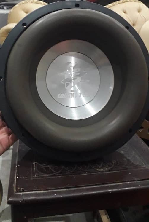 Ground Zero SPL Subwoofer (3000 Watt RMS) 6