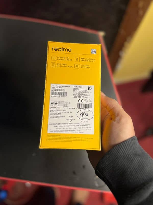 Realme 13 plus 5g box pack 3