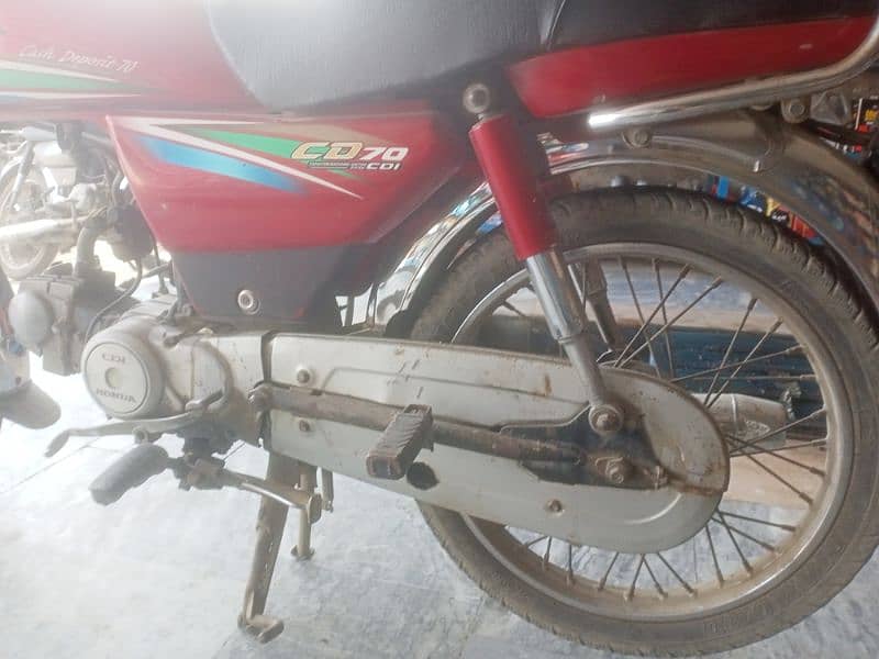 Honda CD 70 2015 Model for Sale - Needs Maintenance, 56,000 km 3