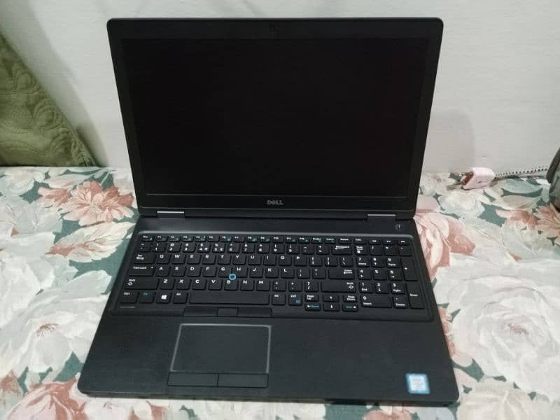 Dell i5 7gen 8ram 256ssd 10/10 condition 0