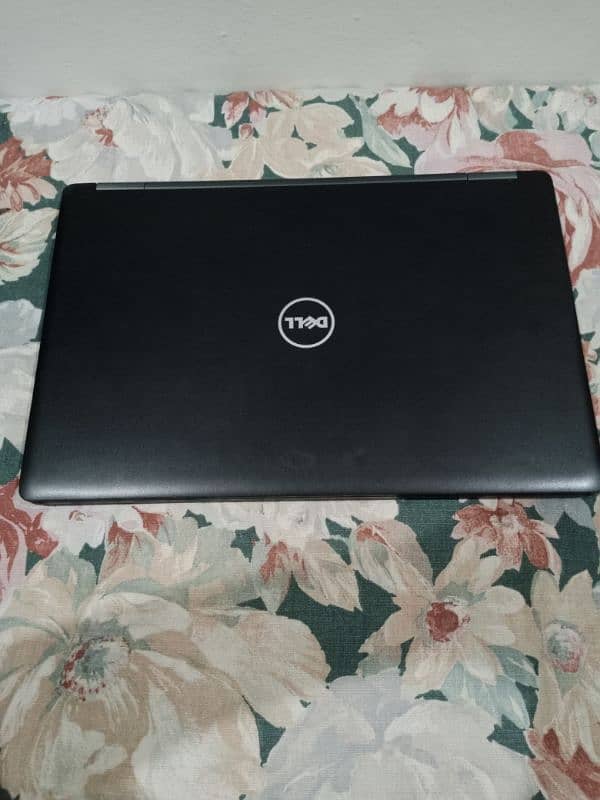 Dell i5 7gen 8ram 256ssd 10/10 condition 5