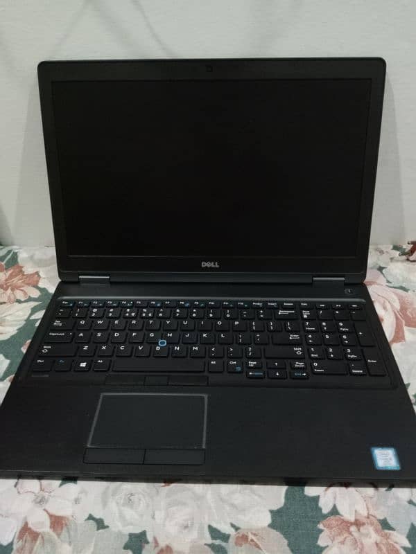 Dell i5 7gen 8ram 256ssd 10/10 condition 7