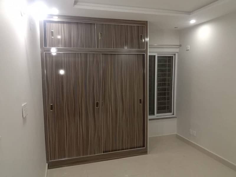 175 Square Feet Room for rent in Model Town 8