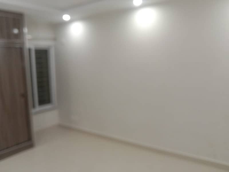 175 Square Feet Room for rent in Model Town 10