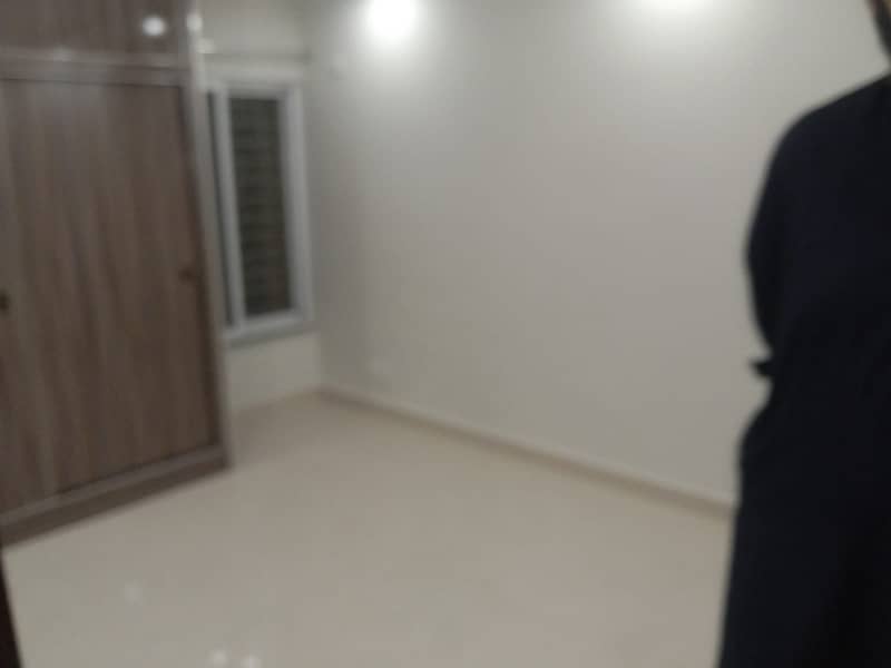 175 Square Feet Room for rent in Model Town 11