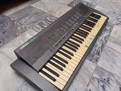 YAMAHA PSR-19 PORTABLE KEYBOARD MADE IN JAPAN