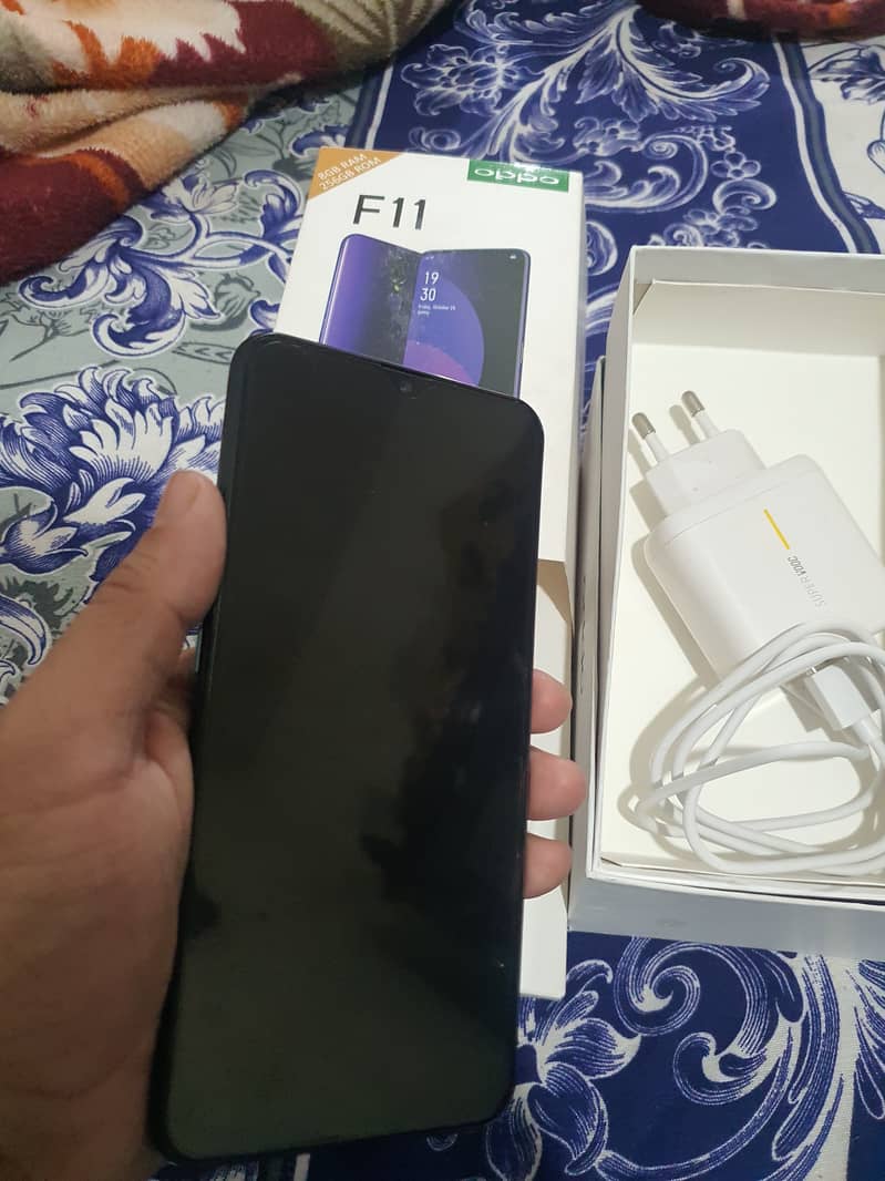 Oppo F11 8-256gb 0