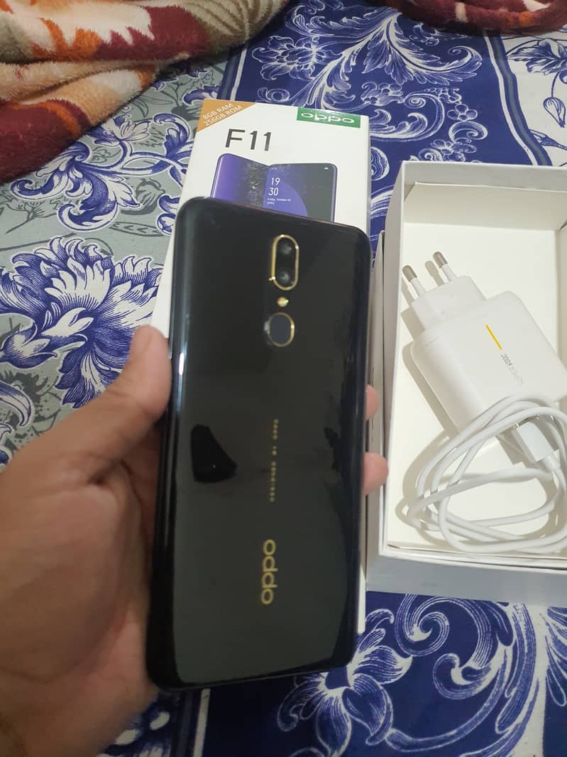 Oppo F11 8-256gb 2