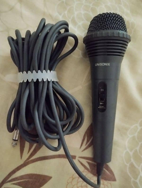 Unisonix microphone 0