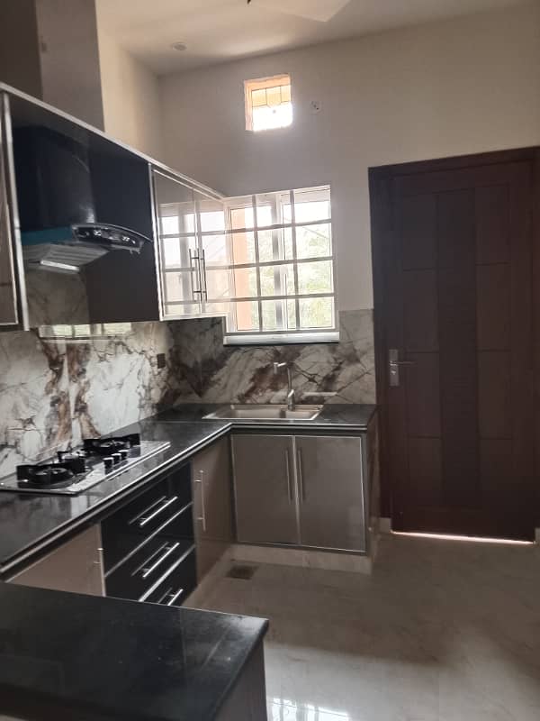 10 Marla upper portion for rent in jubilee Town 3