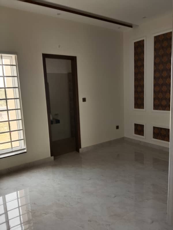 10 Marla upper portion for rent in jubilee Town 7