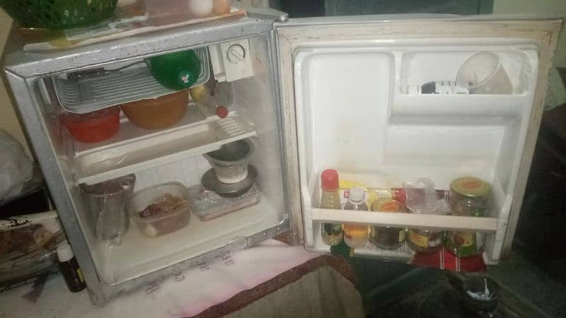 Mini fridge for sale 2