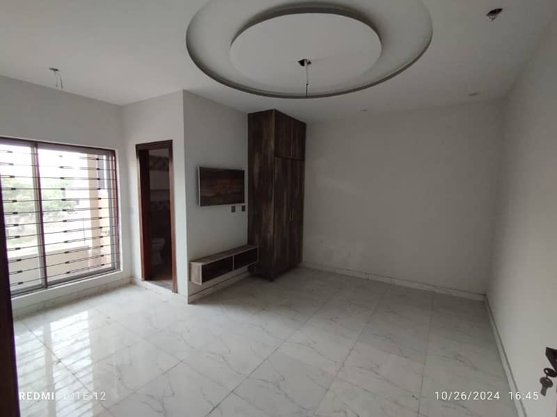 10 Marla like New House For Rent in wapda town prime Location 0