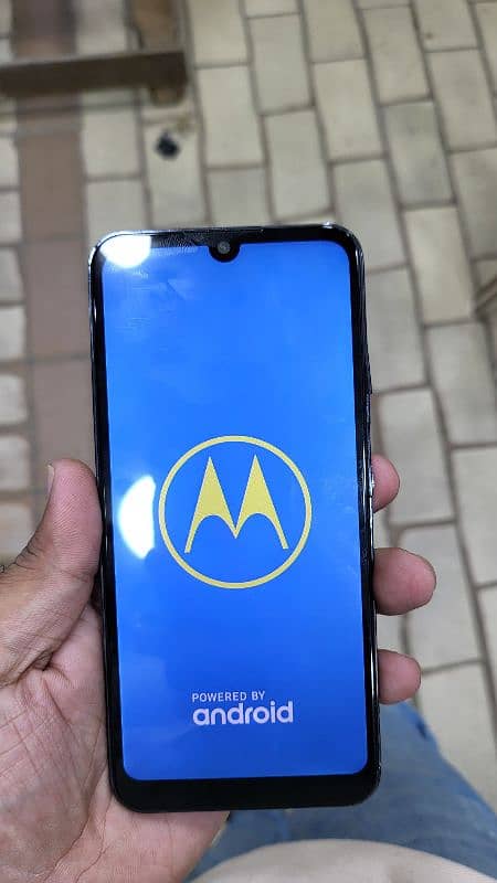 moto E6plus 4/64 pta approved 0