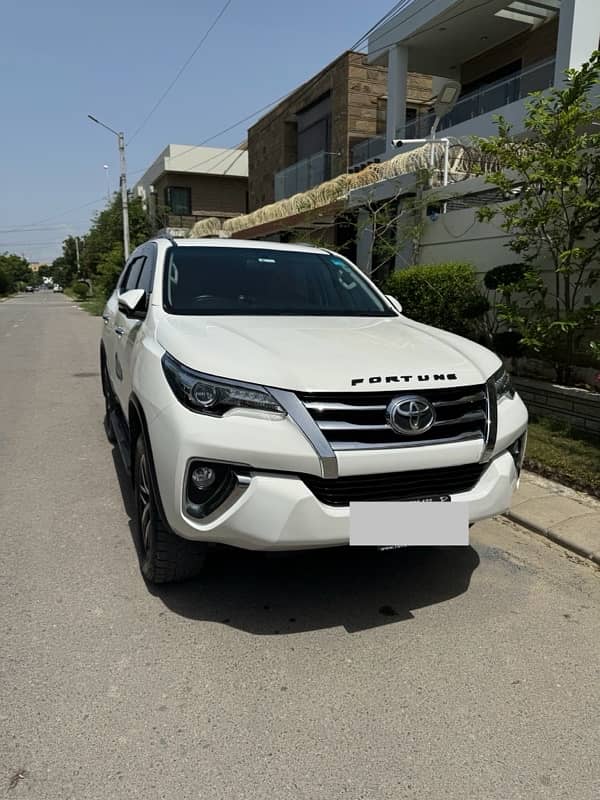 Toyota Fortuner 4X4  2017 0