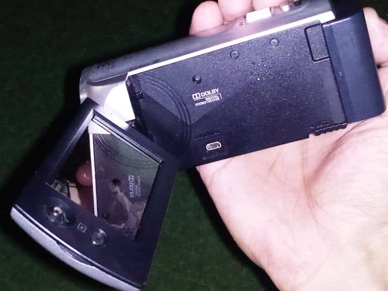 Sony HDR CX220 e Camcorder 7