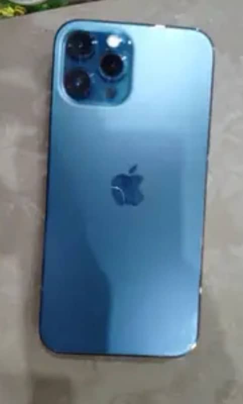 I phone 12pro max non pta 128gb just Face ID off 5k men thek ho gi 0