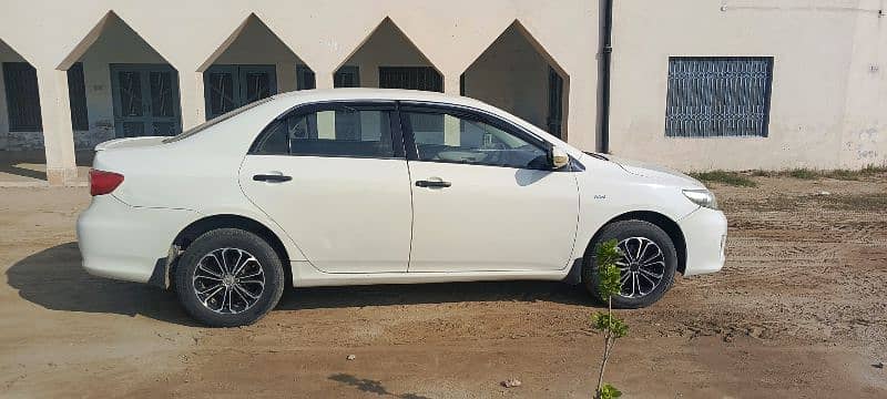 Toyota Corolla XLI 2012 3